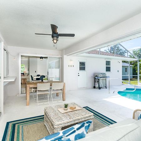 Beautiful Spacious Home! Close To Beaches - Heated Private Pool イングルウッド エクステリア 写真