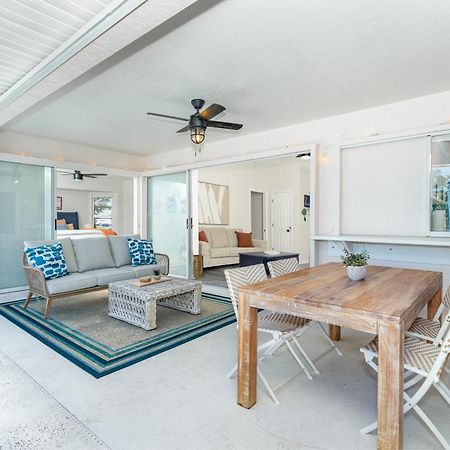 Beautiful Spacious Home! Close To Beaches - Heated Private Pool イングルウッド エクステリア 写真