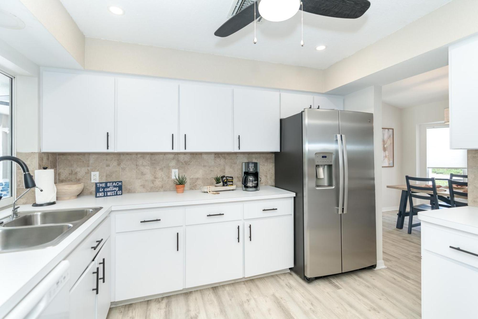 Beautiful Spacious Home! Close To Beaches - Heated Private Pool イングルウッド エクステリア 写真