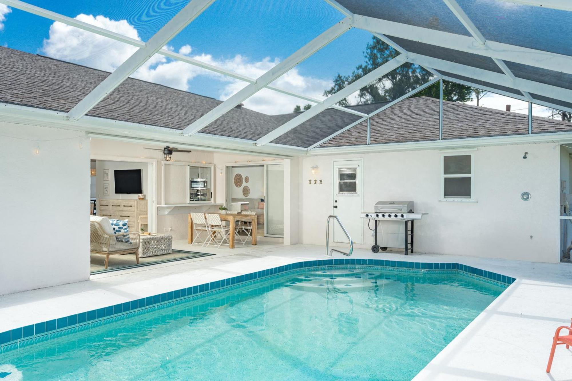 Beautiful Spacious Home! Close To Beaches - Heated Private Pool イングルウッド エクステリア 写真