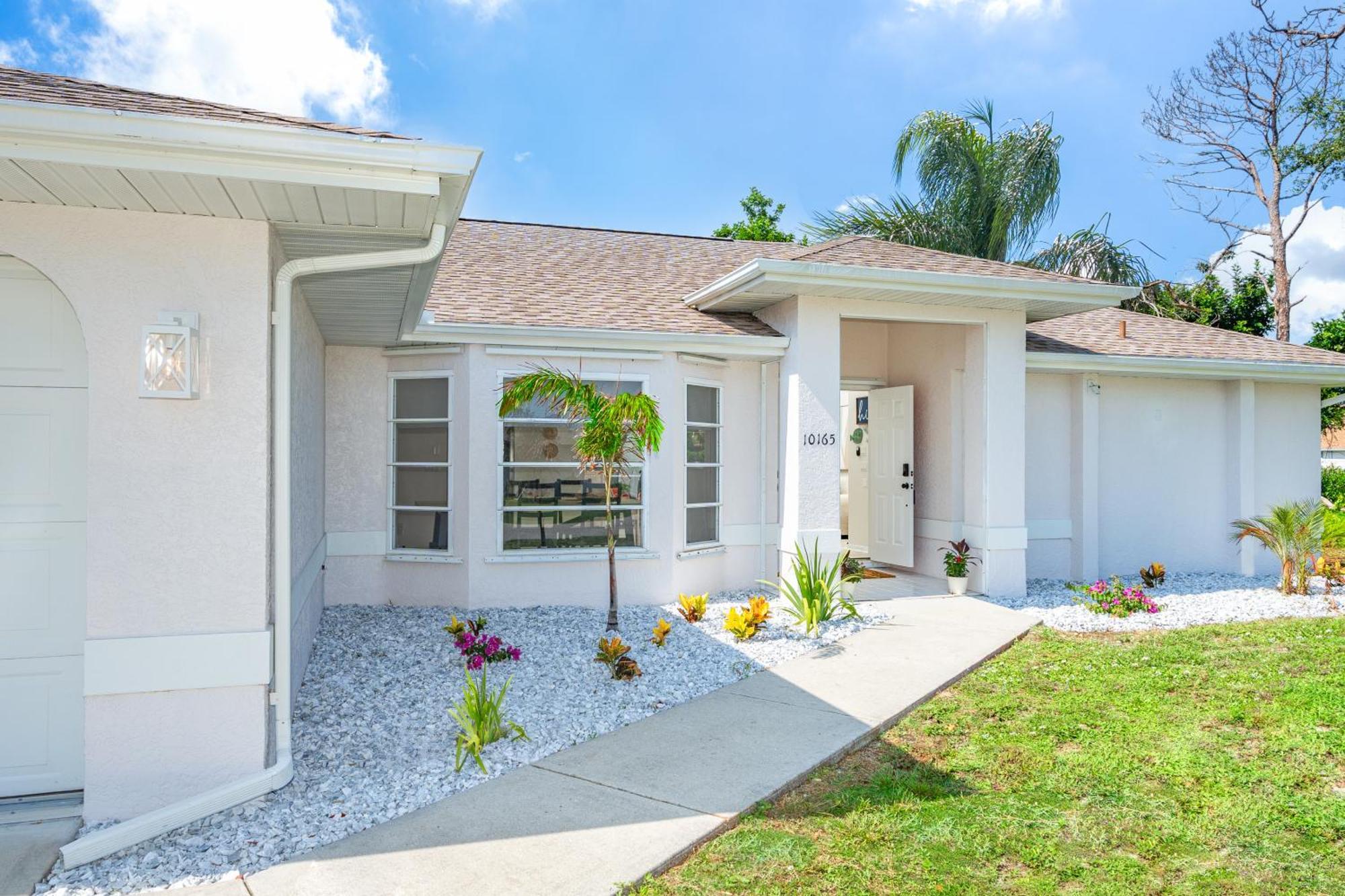 Beautiful Spacious Home! Close To Beaches - Heated Private Pool イングルウッド エクステリア 写真