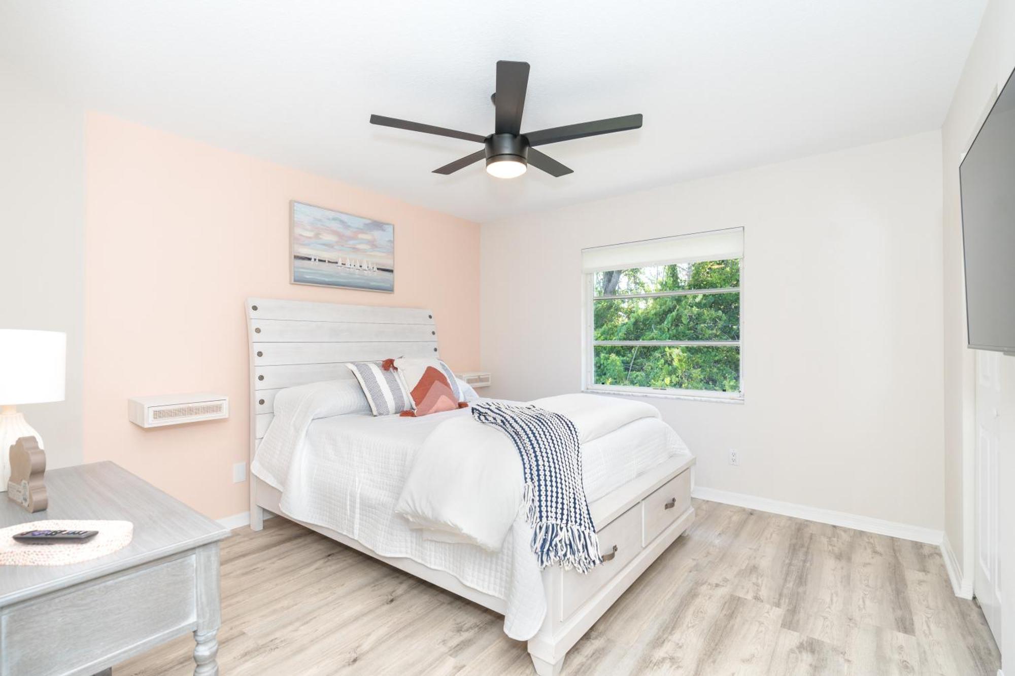 Beautiful Spacious Home! Close To Beaches - Heated Private Pool イングルウッド エクステリア 写真