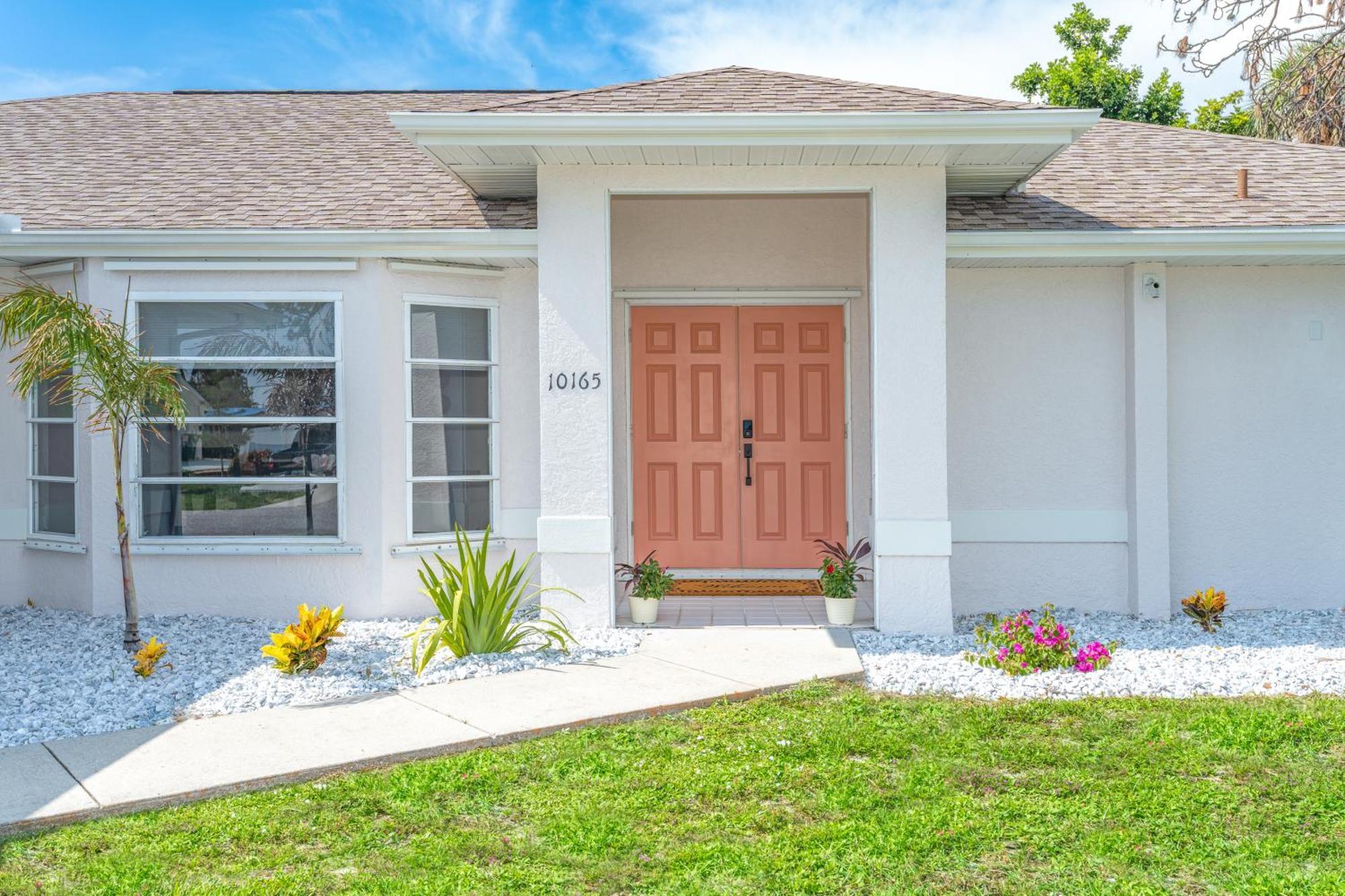 Beautiful Spacious Home! Close To Beaches - Heated Private Pool イングルウッド エクステリア 写真